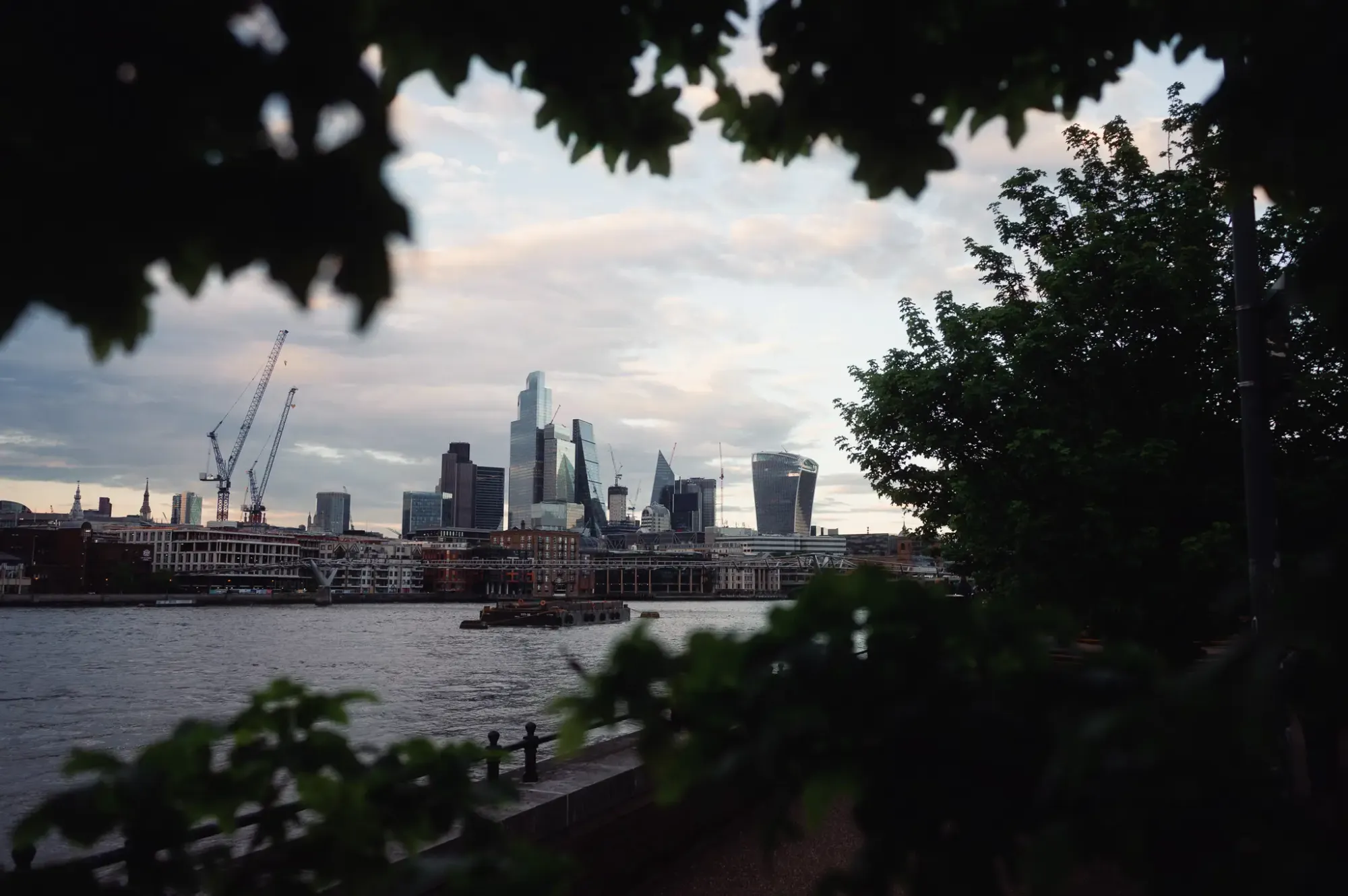 Evening Strolls - London Waterloo to London Bridge